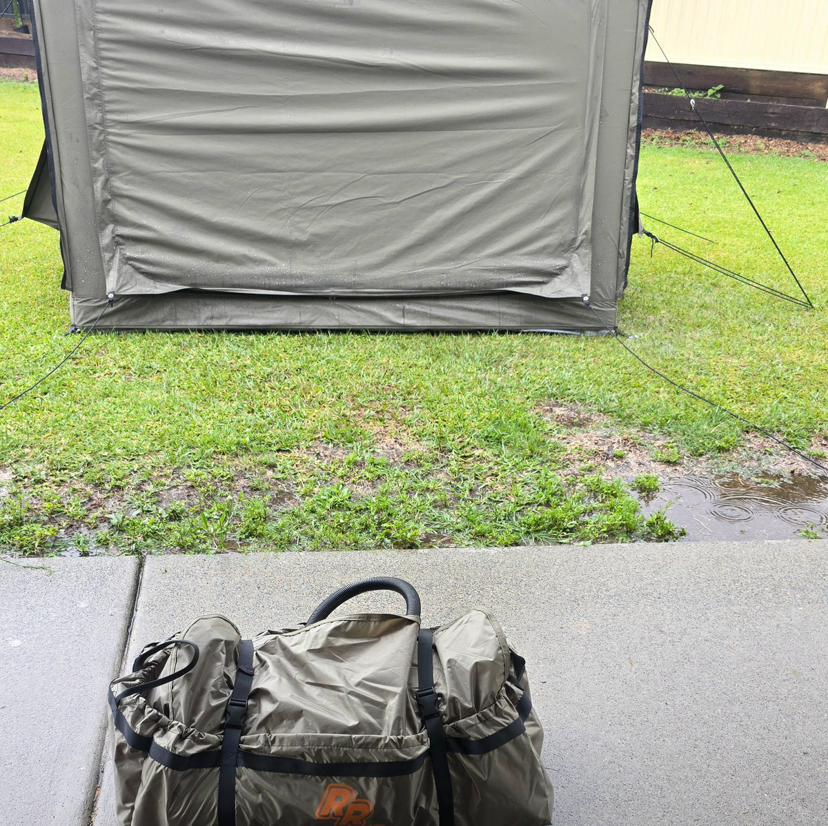 Compact Air Lodge - Inflatable Tent