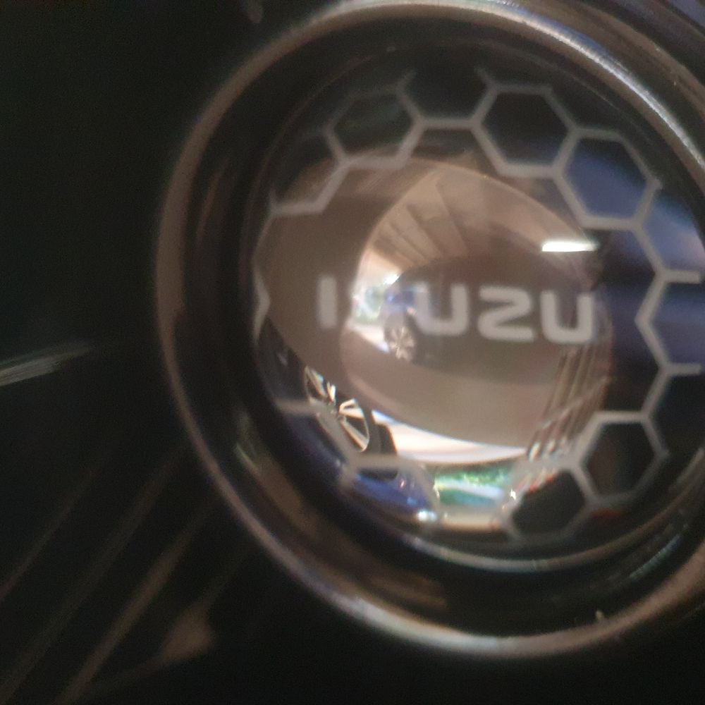 CUSTOM HEADLIGHTS (EX & SX models only) to suit Isuzu D-Max 05/2012-2014