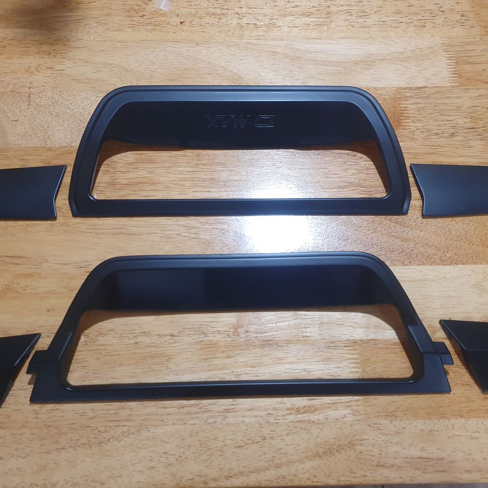 TAILGATE HANDLE SURROUNDS to suit 2020-2025 Isuzu D-Max