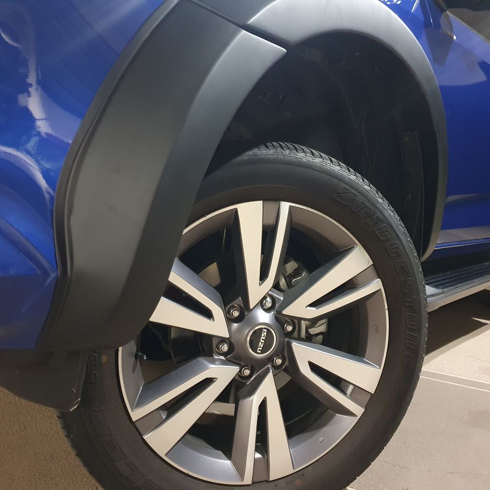 ISUZU Mu-X 40mm FLARE KIT suit 2021-2024 models