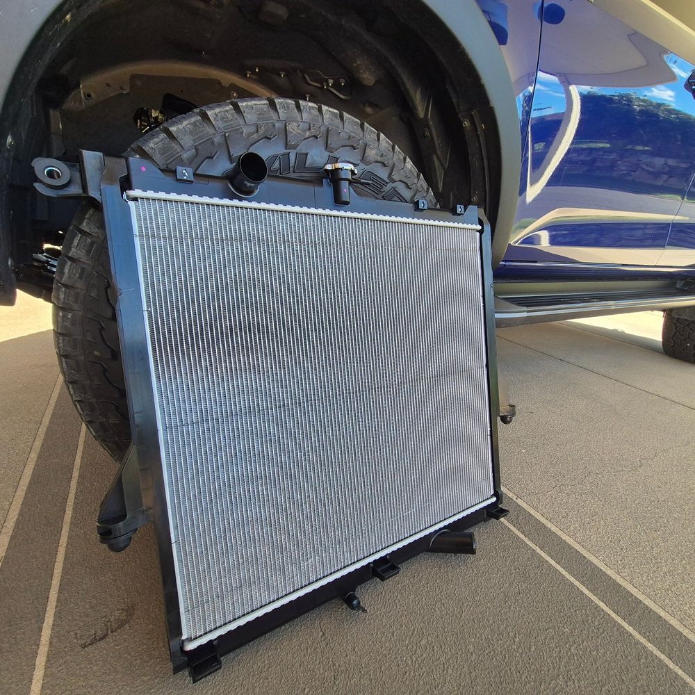 RADIATOR suits ISUZU D-MAX,MAZDA BT-50, ISUZU MU-X (4JJ3)