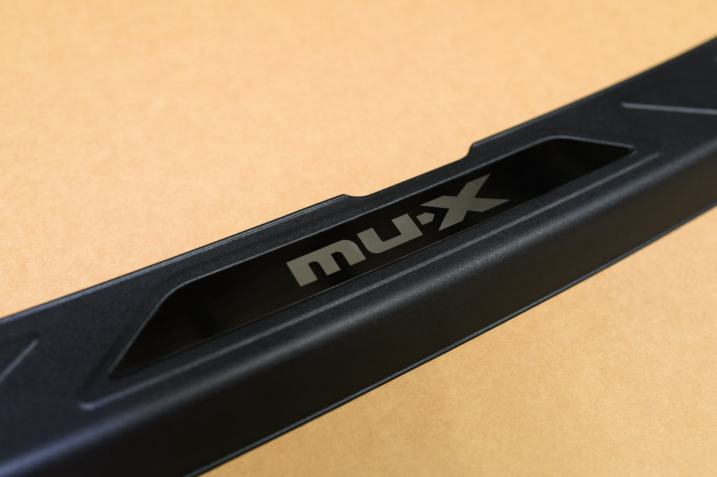 ISUZU MU-X PREMIUM BOOT SCUFF PLATE to suit 08/2021-2026