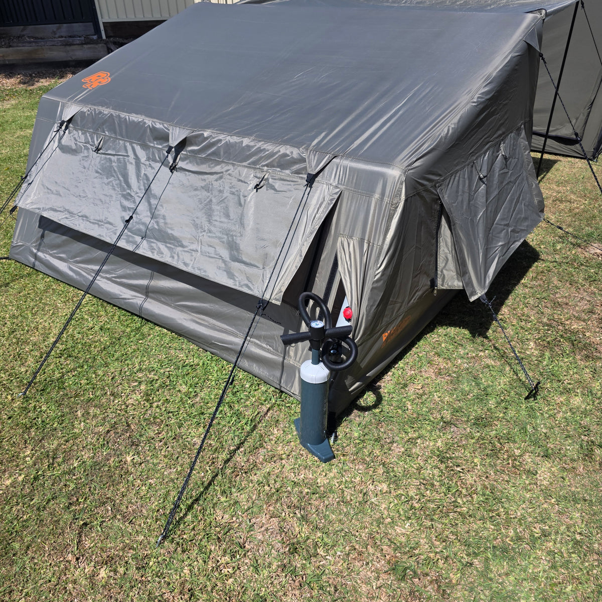 Compact Air Lodge - Inflatable Tent