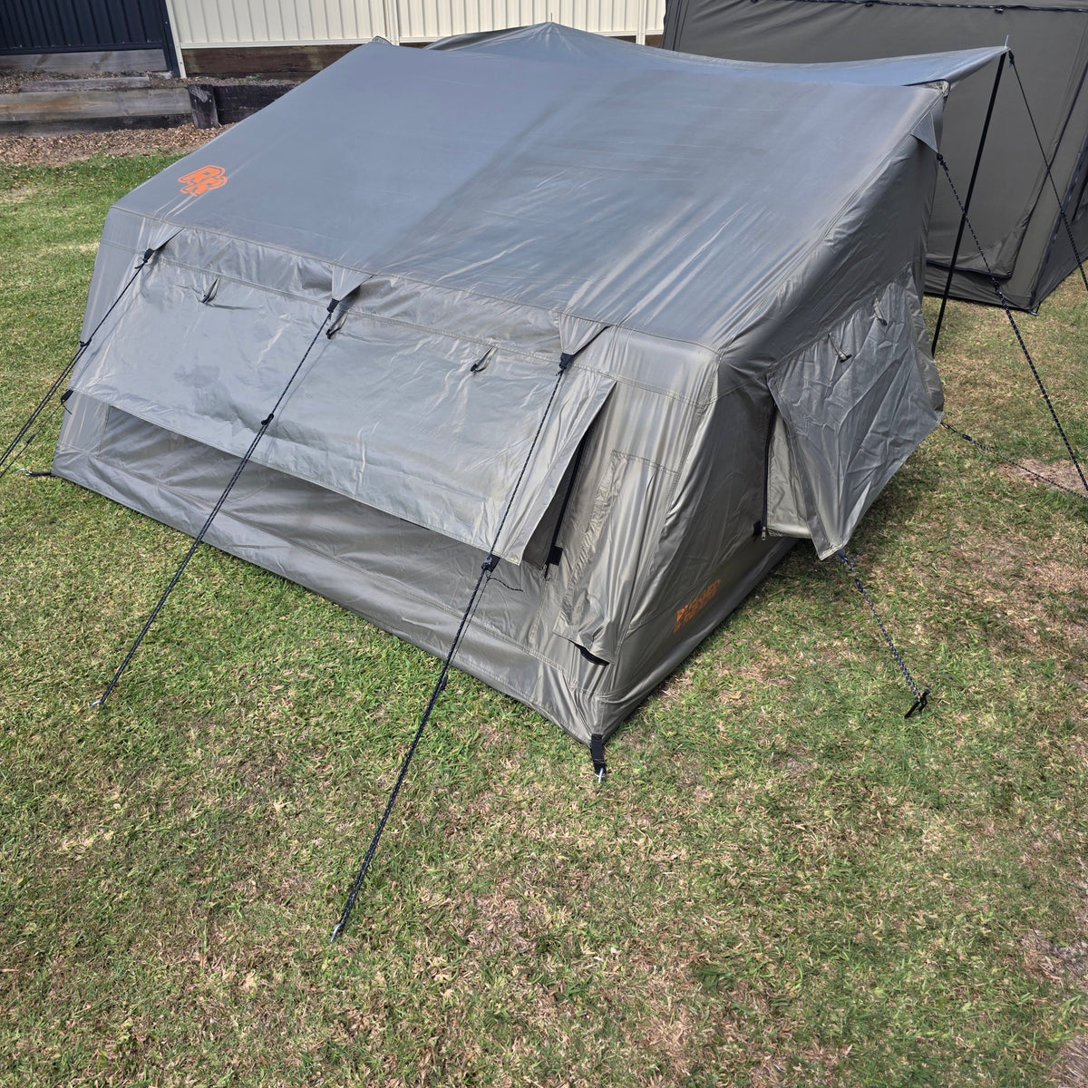 Compact Air Lodge - Inflatable Tent