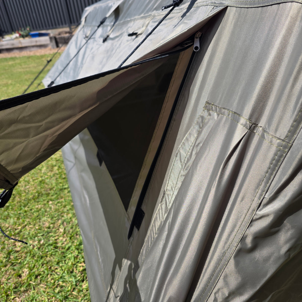 Compact Air Lodge - Inflatable Tent