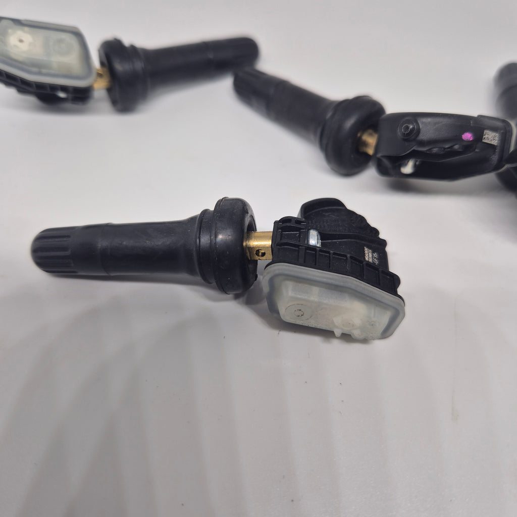 433MHz Tyre Pressure Monitors and Valves x4. Suit (Isuzu D-Max/Mu-X 2021-2026)