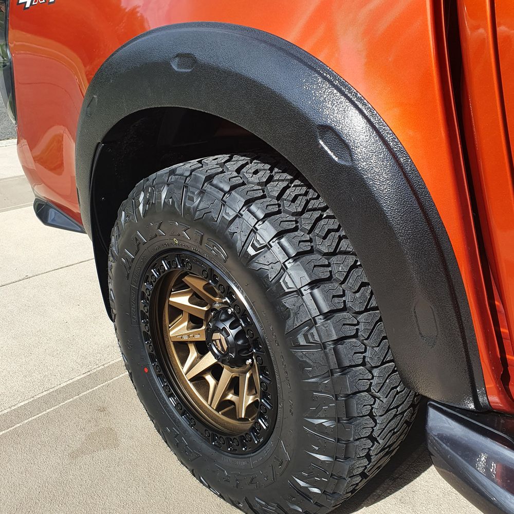 20mm ISUZU D-MAX 2020-2023 X-TERRAIN STYLE WHEEL FLARE KIT