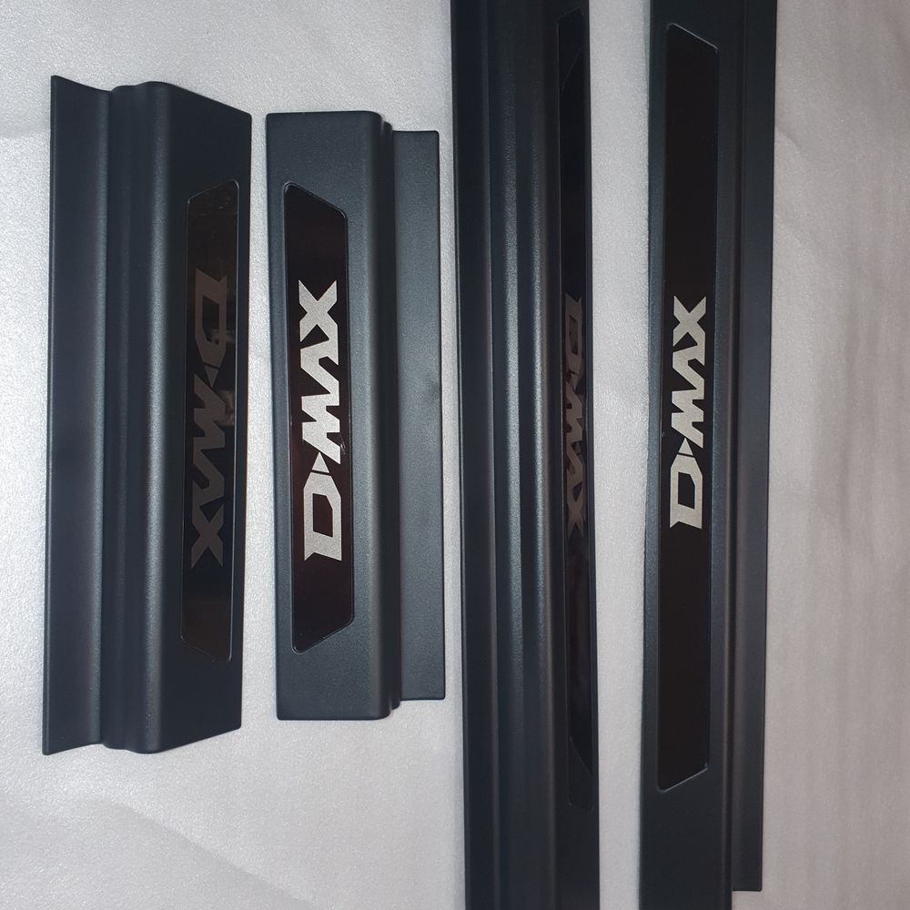 ISUZU D-MAX Premium Door Sill Scuff Plates Suit 08/2020-2026