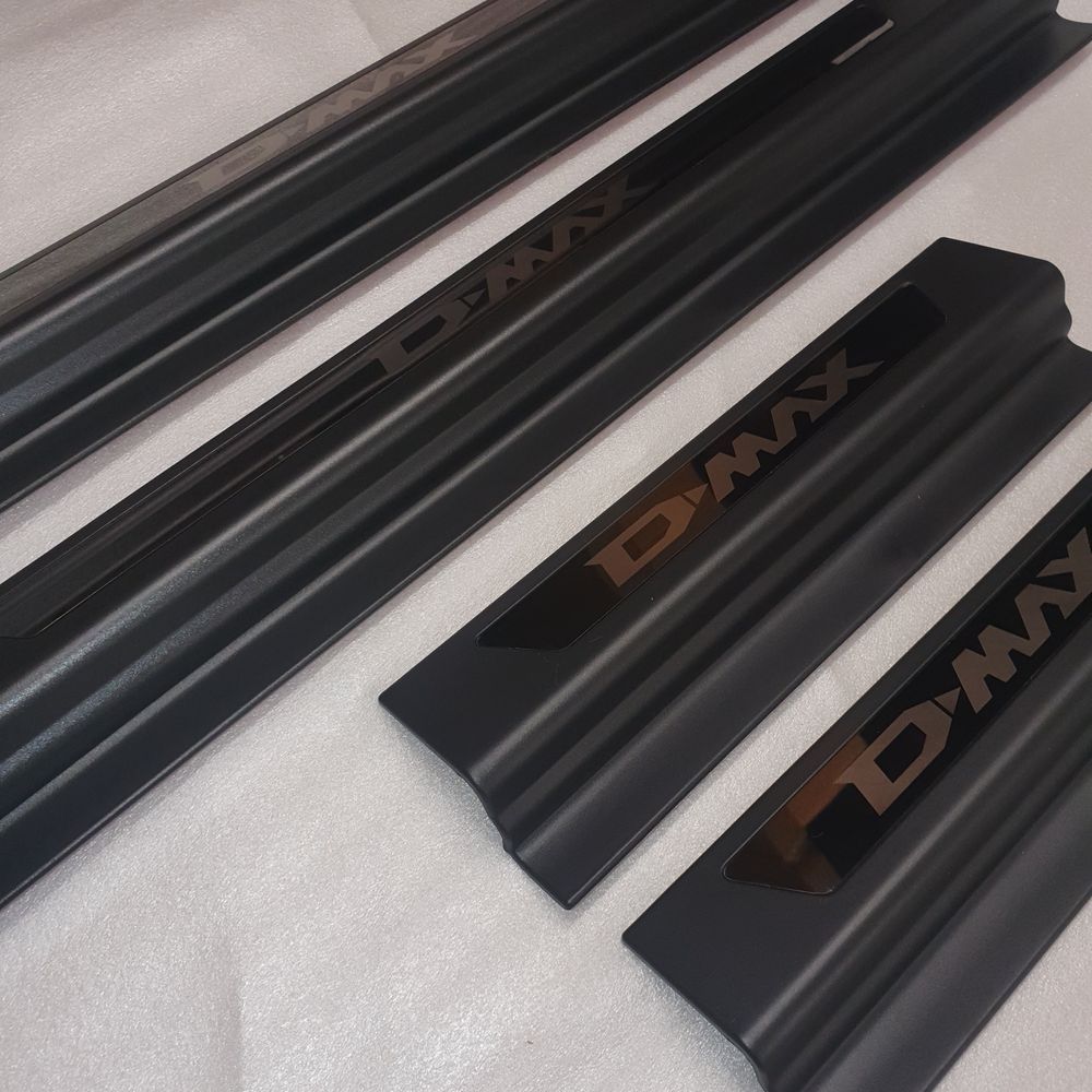 ISUZU D-MAX Premium Door Sill Scuff Plates Suit 08/2020-2026